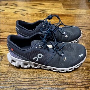 Running Cloud X 3 Women Shoe. Iron/ Fade Color